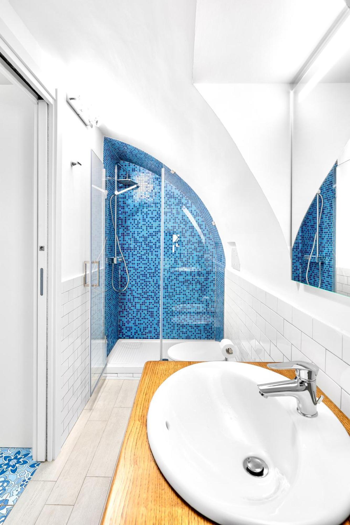 Luxe Minimal Duplex, Amalfi Coast - Airhome วีโกเอเกวนเซ ภายนอก รูปภาพ